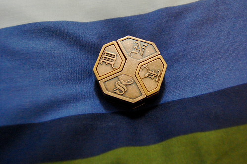 Hanayama NEWS Puzzle