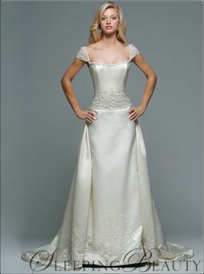 disney_weddingdress_sleepingbeauty_1 disney_weddingdress_sleepingbeauty_1