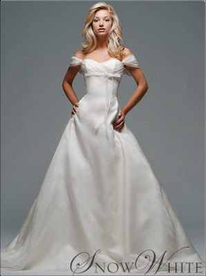 disney_weddingdress_snowwhite_2 disney_weddingdress_snowwhite_2